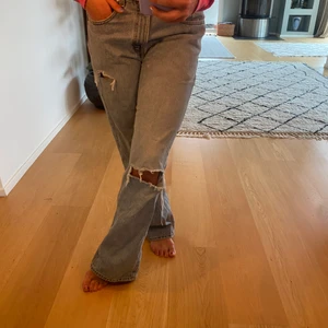 Levis jeans oversize - Säljer mina levis jeans som inte kommer till användning. Är 167 tror dem skulle passa på någon lite längre men sitter ändå bra och byggy