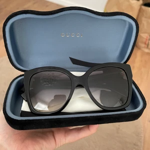 Gucci äkta helt nya  - Aldrig använda  