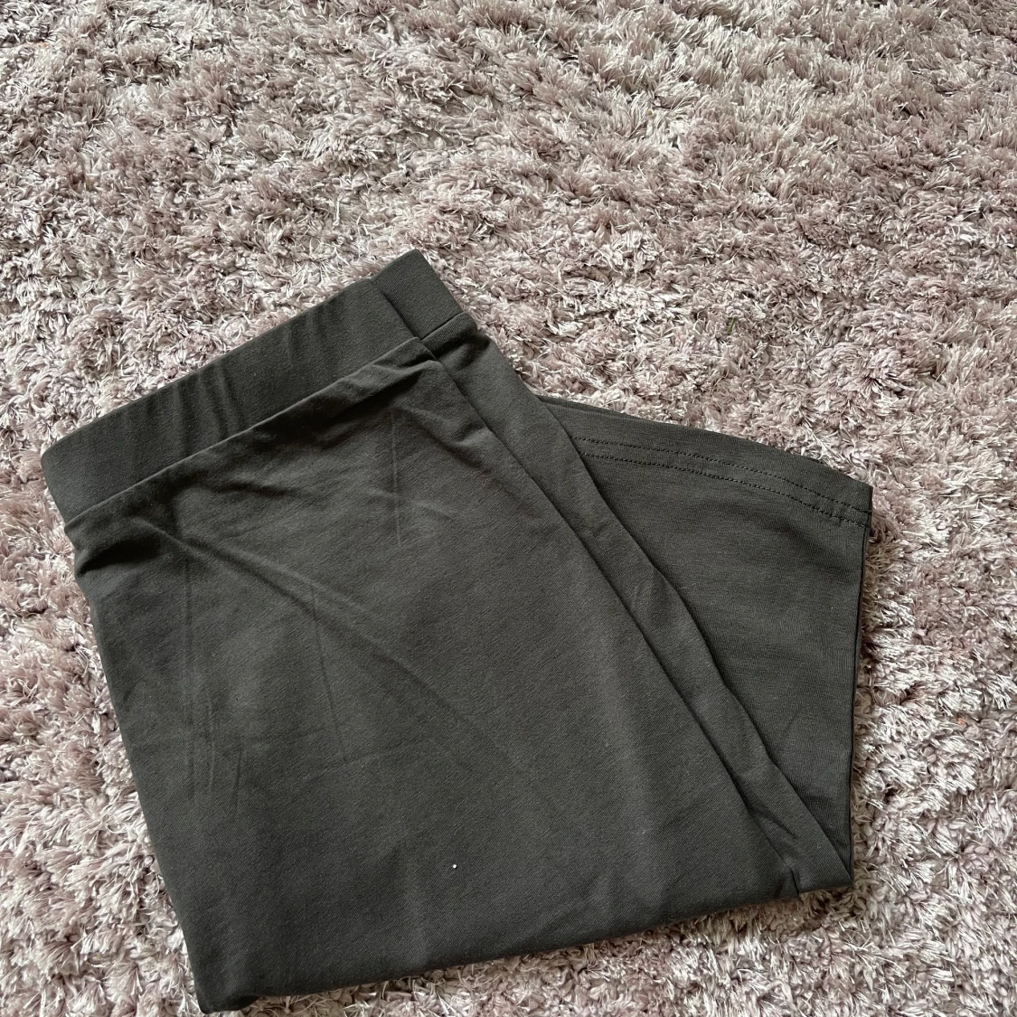 Mörkgråa cykelbyxor