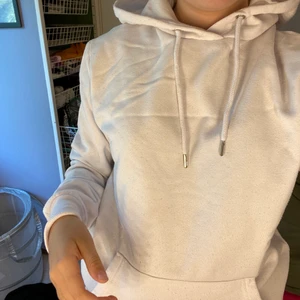 Vit hoodie - Samma som i svart
