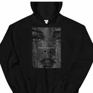 Emplece hoodie - Super snygg hoodie som ej kommer till användning! Använd fåtal gånger. Nypris:549kr