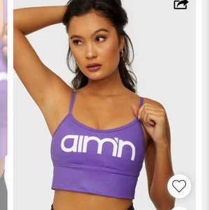 Helt ny sport-bh, aldrig använd💜 - Sport-bh från märket aim’n, superfin men tyvärr för liten så har aldrig använt 💜 