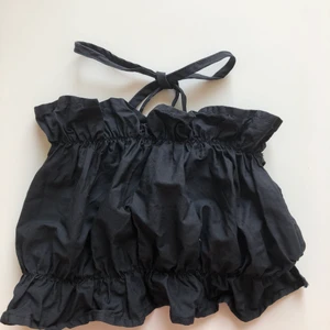 topp shein - söt topp i strl small som knyts i ryggen💗  BUD 45+ frakt