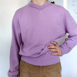 Lila fin Acne-sweater gjord av Ull och Kashmir