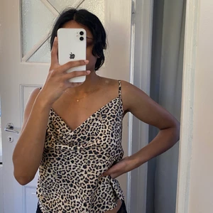 Soft leo print top! - Använd 1 gång