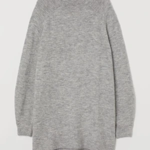 Lång polotröja  - Helt ny, använd endast en till två gånger 