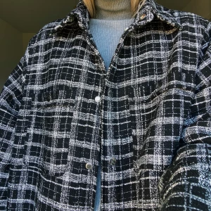 HM  - Jacka från H&M. Knappt använd