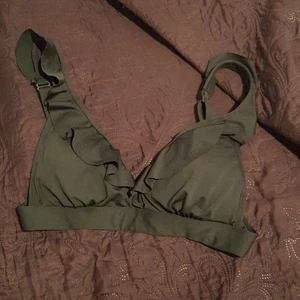 Grön bikiniöverdel🌸 - 🌸Aldrig använd 