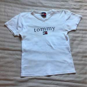 Tommy Hilfiger T-shirt! Storlek xxs💙 200kr + frakt 