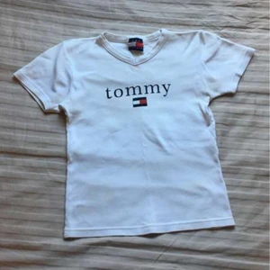 Tommy T-shirt! - Tommy Hilfiger T-shirt! Storlek xxs💙 200kr + frakt 