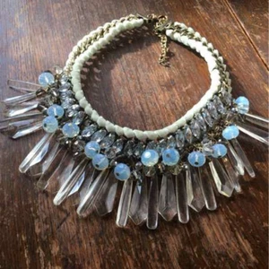 The isqueens necklace🤍 - Fint stort pimpat halsband! 150kr + frakt 