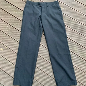 Kostym byxor  - Ett par feta vintage kostymbyxor skrivit frågor / köp buda i kommentarerna