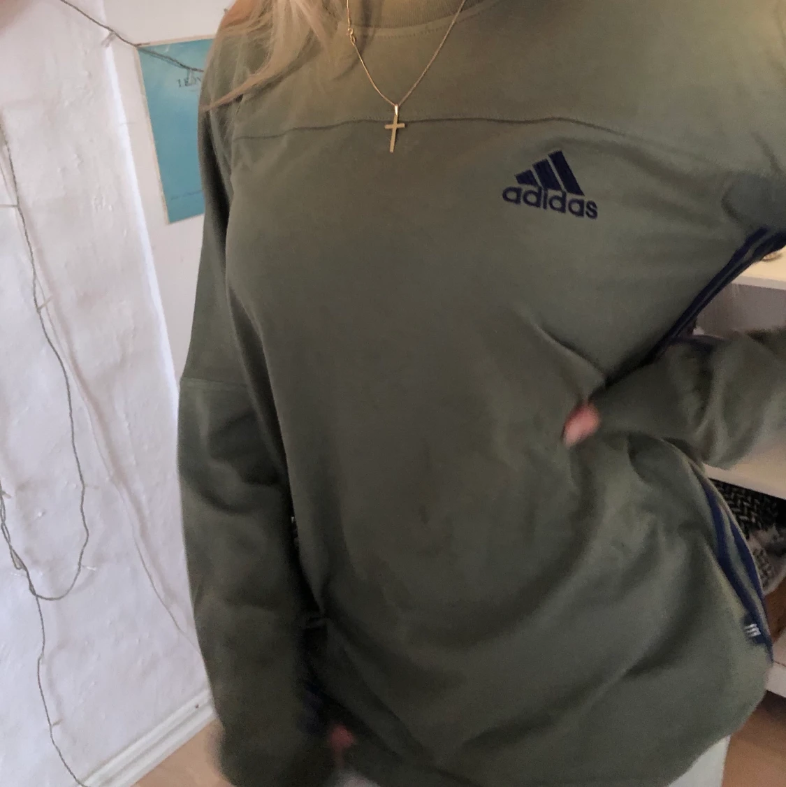 Grön Adidas sweatshirt