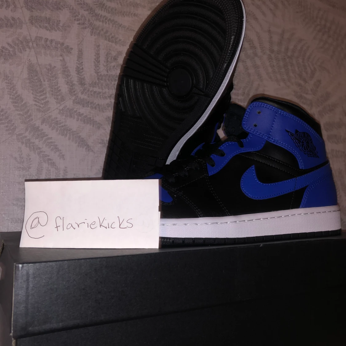 Jordan 1 Mid Hyper Royal - 90