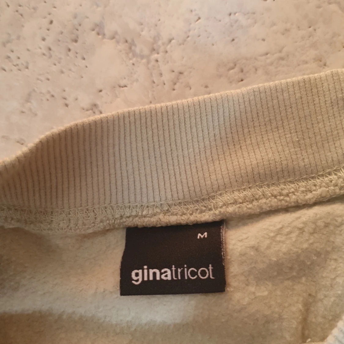 Gul-grön tröja  - 90