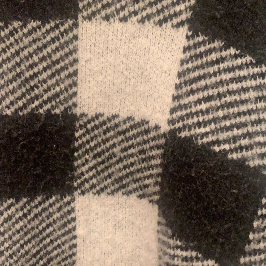 Super sweet sweater❤️ kinda of cropped!😎 - 91