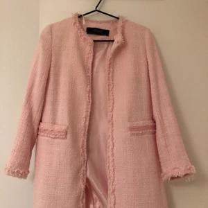 Rosa kappa - Kappa från zara. Använd en gång. Köparen står för frakten, ca 40kr.