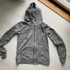 Velour tröja - Från cubus