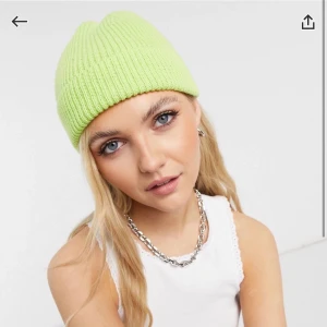 Mössa -  Röd mössa/beanie från asos. 30kr+ frakt💕