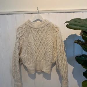 Chunky stickad dröm! - En grovstickad mysig tröja från HM. Varm och go!