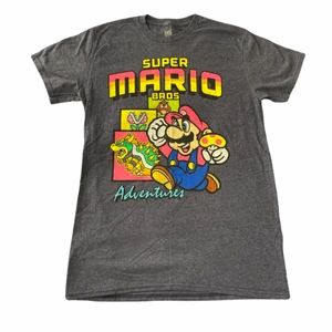Super mario - ! Kolla gärna in mina andra annonser, erbjuder alltid samfrakt och mängdrabatt❣️😁