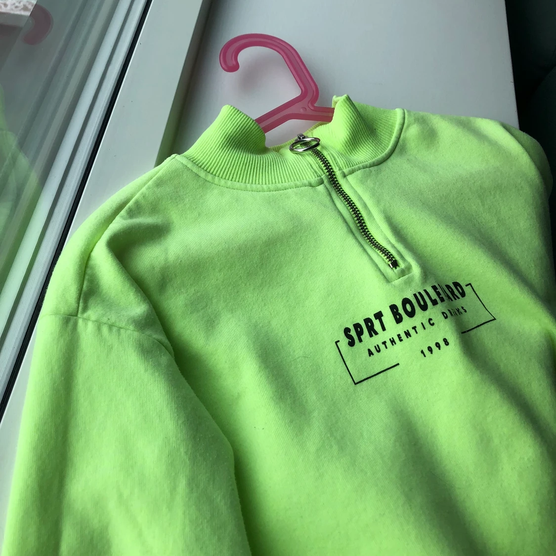 H&M neon grön sweatshirt