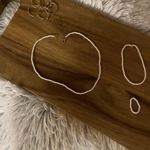 🤍Sofia Kit🤍 - Nu släpper vi ett kit🤍Det går att köpa allt eller smyckena för sig🤍(guldringarna går ej att köpa)                                      Ring: 13 kr     Armband: 18 kr    Halsband: 28 kr             Köper du allt som ett kit kostar det 73 kr