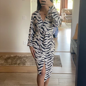 Klänning - Unik klänning, använd en gång på fest