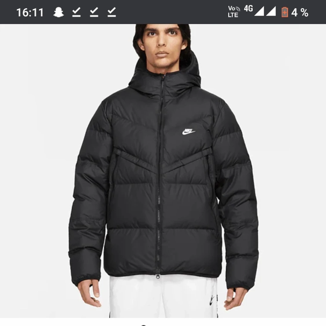 Helt ny Nike jacka med ettikett på L - 90