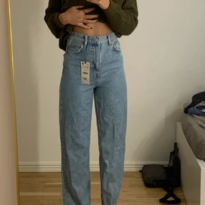 Zara jeans - Jätte fina nya jeans från Zara med prislapp på✨
