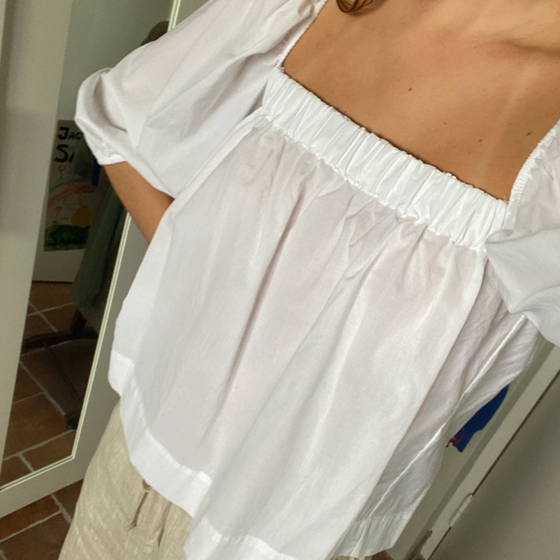 Vit skjort-blus med puffärmar - 91