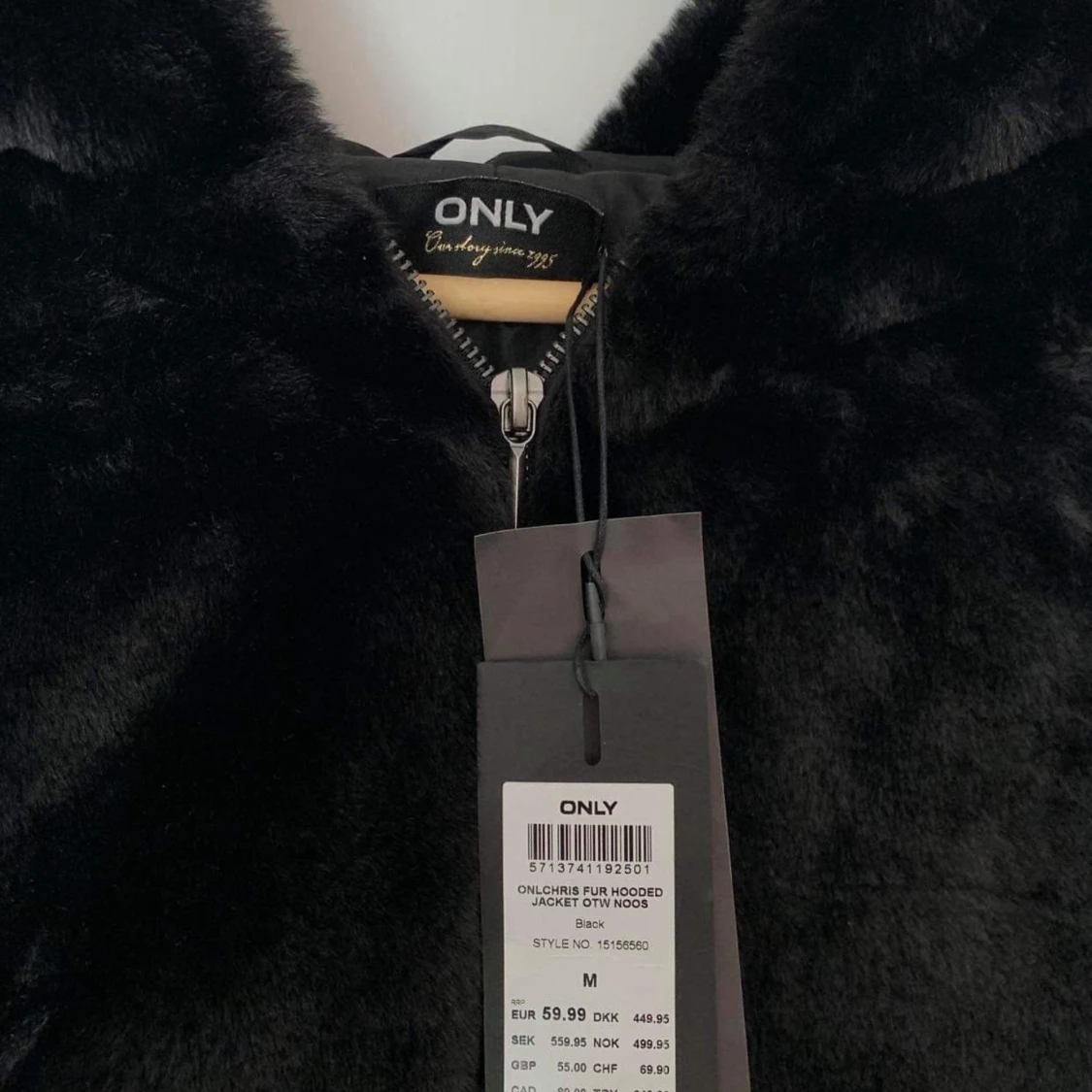 Only fur hooded jacket- Nyskick stl M - 90
