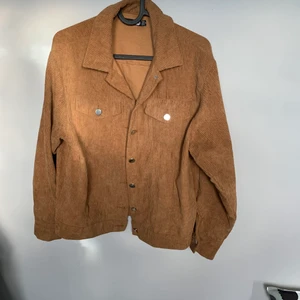 Manchesterjacka - Supersöt och trendig brun manchesterjacka i fint skick