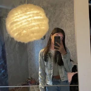 Jens jacka  - En jätte snygg Jensjacka som är förliste för mig!Jätte snygg till sommaren!kontakta mig för fler bilder 