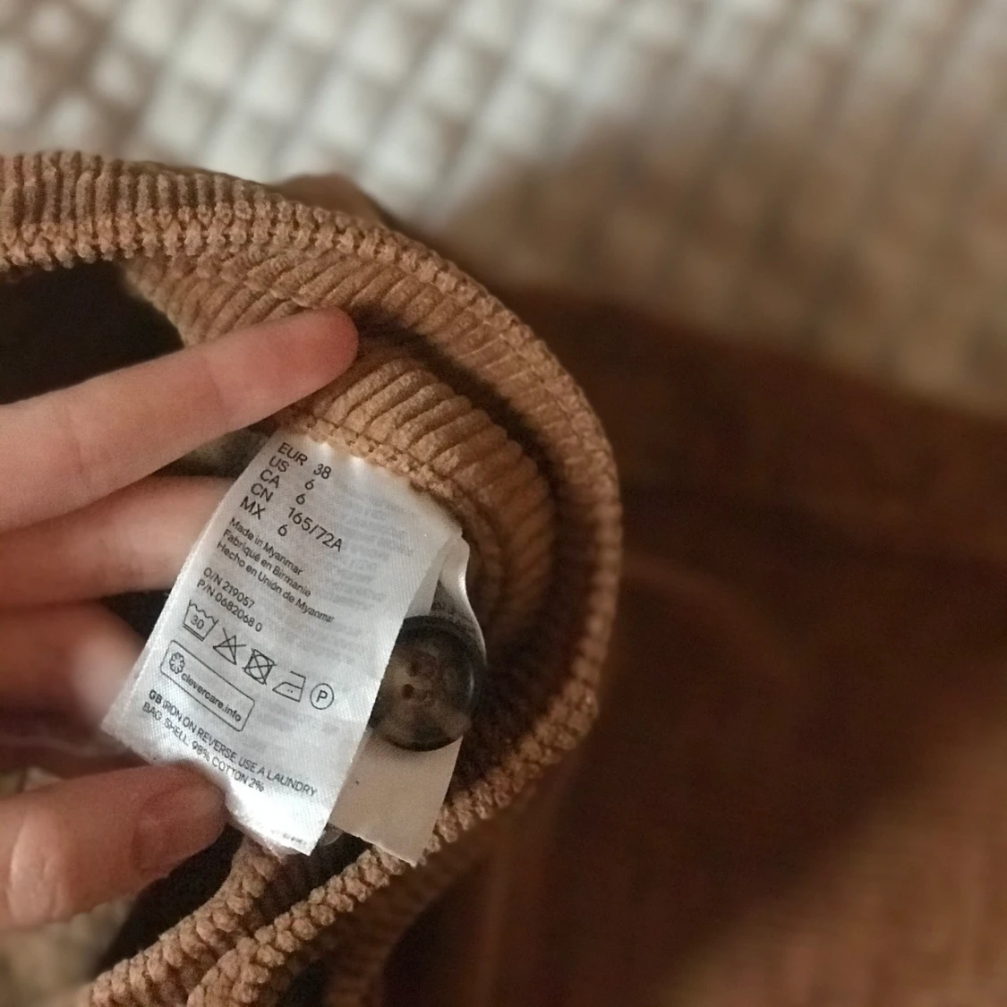 bruna byxor från London i storlek 38  - 91