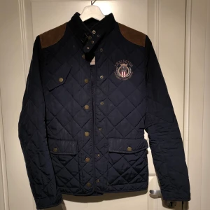 Lexington jacka - Jättefint skick. Inköpt för 2990kr 