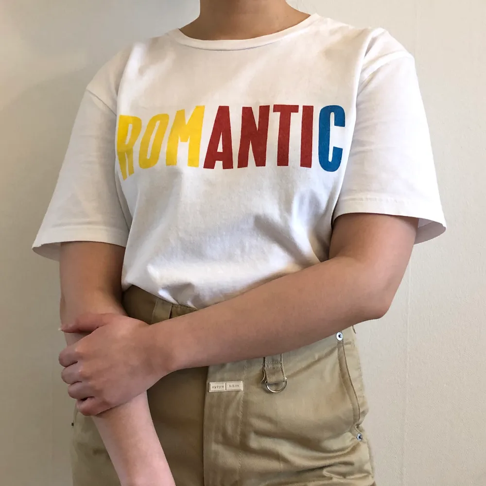 Romantic 💖💖💖💖 skater vibe om du vill? Cute girl vibe om du vill? U decide 🤑🤑. T-shirts.