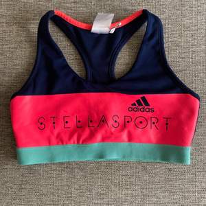 Stella Sport adidas , i storlek S 