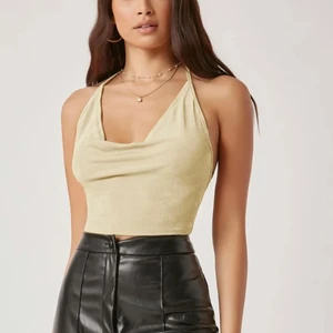 Helt ny sommar-topp! Storlek xs  - 50kr +frakt. Oanvänd, endast testad🦋