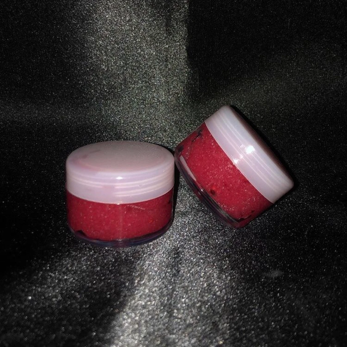 Lip Scrub - Jordgubb/Blåbär/Hallon smak 