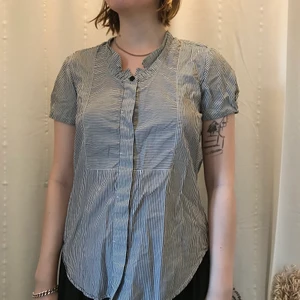 Filippa K Topp  - Randig topp från Filippa K