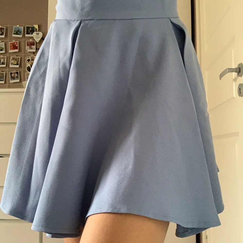 Ljusblå volang kjol från Oxygen. Skick: 10/10👗. Kjolar.