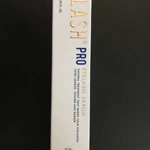 Oanvänt XLASH pro - Obruten förpackning, Fick hem denna i en tävling men då jag redan har ett exakt likadant säljer jag detta! Nypris på XLash hemsida: 699kr mitt pris 500kr! Köparen står alltid för frakt!💞