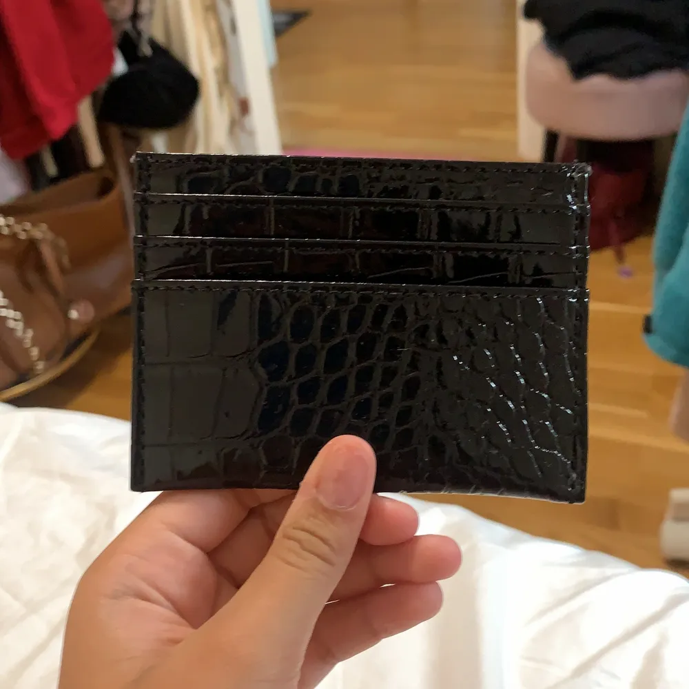 Säljer denna plånbok!. Övrigt.