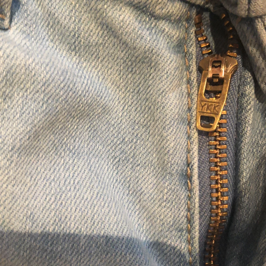 Utsvängda babyblå snygga jeans😍 - 91