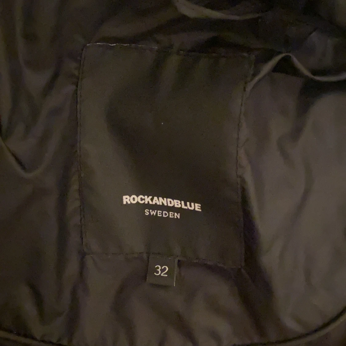 Rock and blue jacka - 91