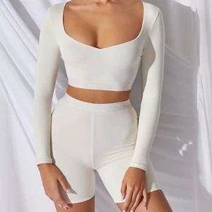 Set Oh Polly  - Set från Ohpolly i storlek UK 14. Liten i storleken, passar mig som vanligtvis är en Medium. Säljer för 200kr 🤍