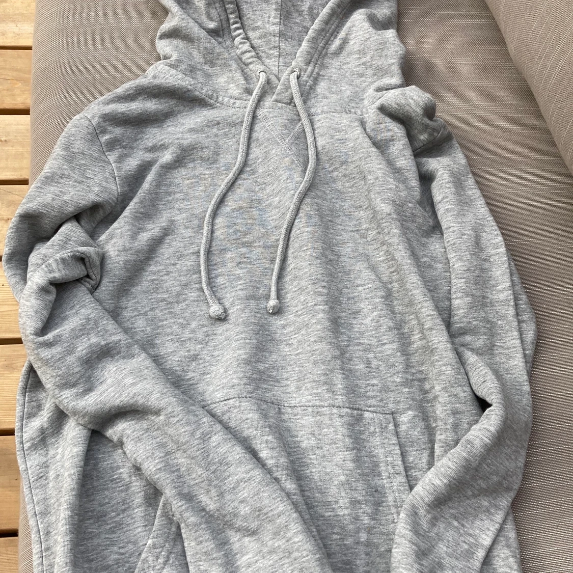 GrĂ„ hoodie đœ