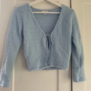 Kofta  - Kofta från Topshop i stolek S. Pris + frakt 