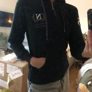 Svart Nimbus hoodie strl M  - Svart Nimbus hoodie strl M 